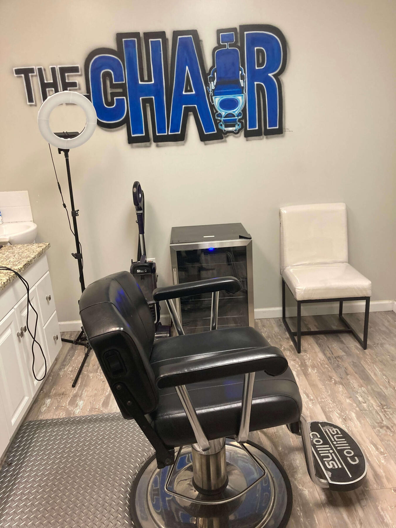 Private Barbershop Chair 1 of 2_The Chair Murfreesboro
